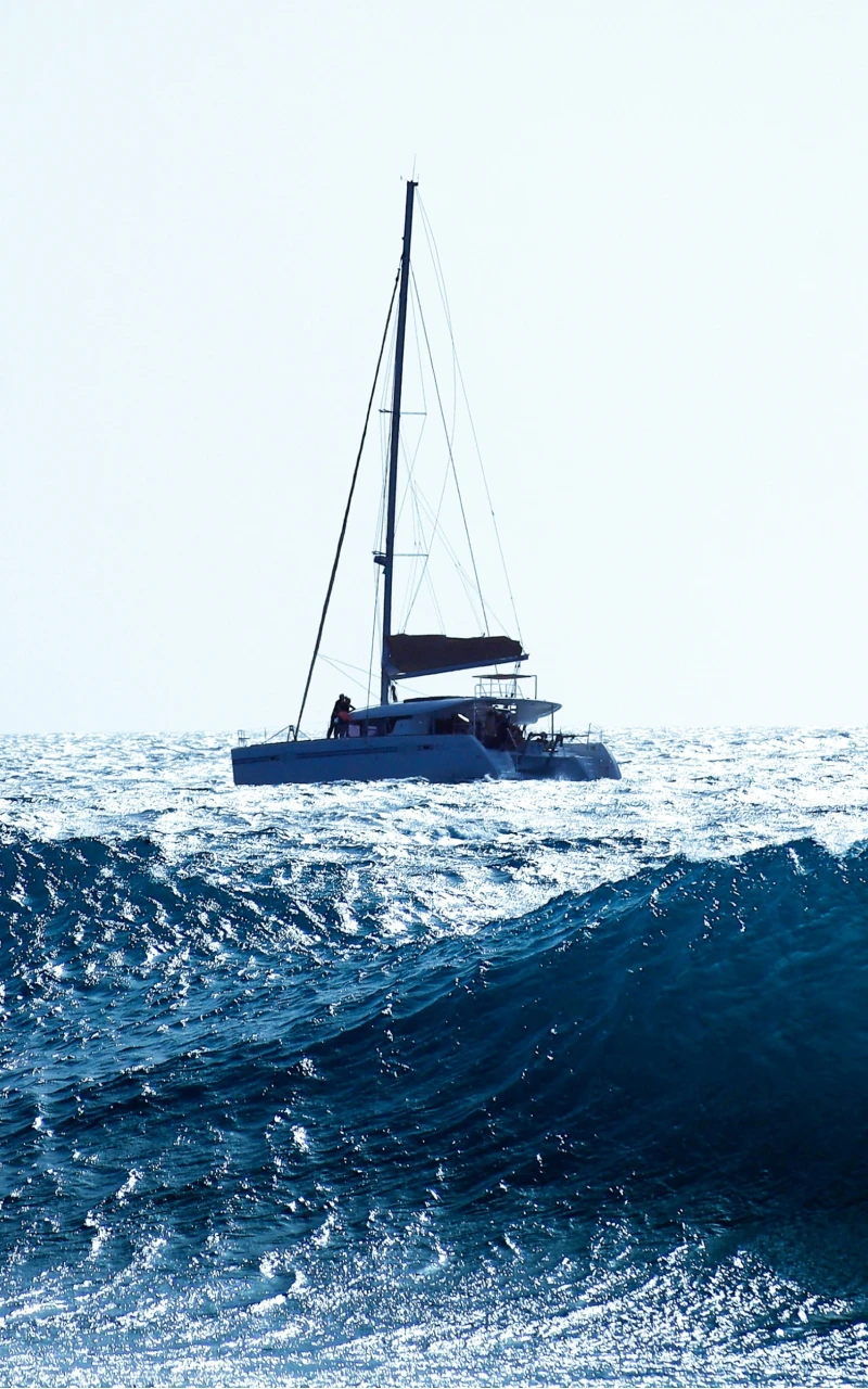 偉大的 AI 矛盾：為何廣泛採用未能在 B2B 行銷中帶來策略價值